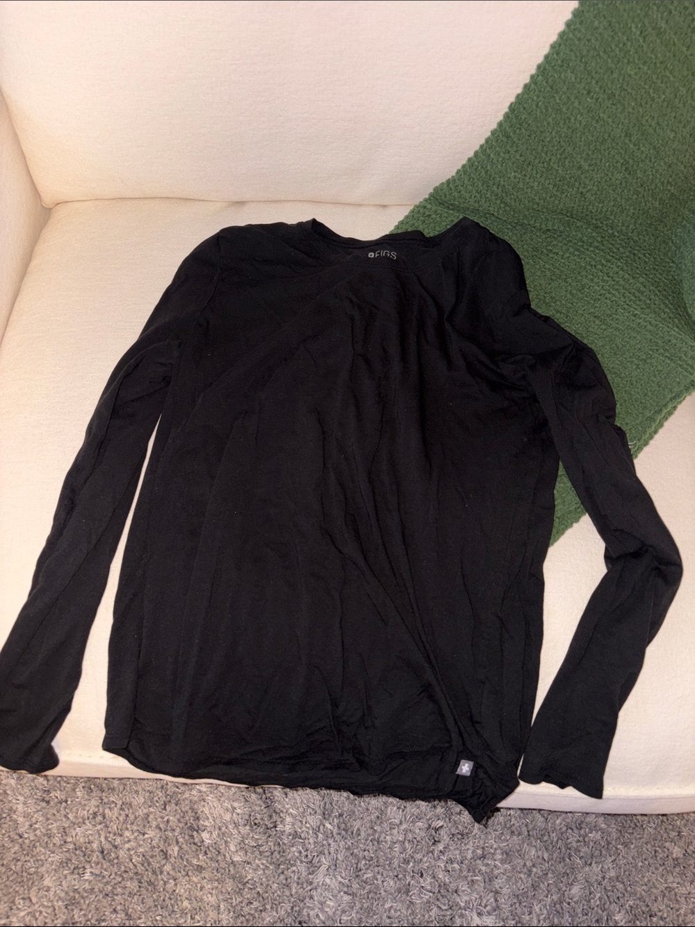 Figs Black Long Sleeve Women's Crew Top